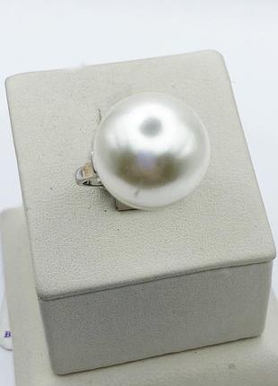 Кольцо серебряное с жемчугом 17 4,39 г