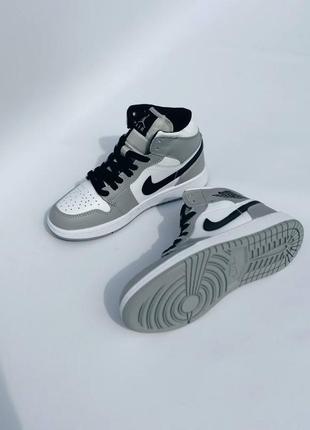 Высокие зимние кожаные кроссовки на меху 
air jordan retro 1 black in gray2 фото