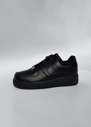 Базовые зимние кроссовки найк nike air force. модель унисекс. 
доступны в 5-ти цветах.4 фото