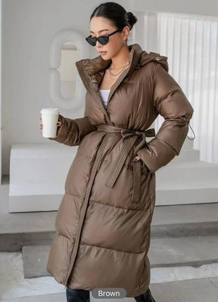 Теплая куртка пальто пуховик водостойкая плащевка на силиконе тепла с поясом карманами капюшоном свободного прямого кроя стеганая