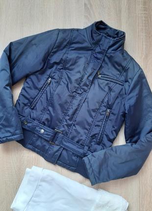 Брендовая курточка демисезонная с поясом3 фото