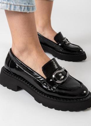 Туфли черные лакированные женские на низком каблуке 1008тz10 фото