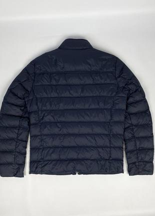 Куртка / пуховик hogan kjm32278250 fwa з коміром без капюшона мікропуховик оригінал темно синій розмір s-m5 фото