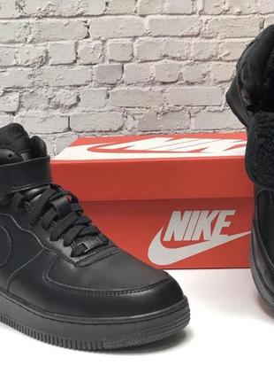 Зимние женские кроссовки nike air force 1 winter black (мех) 40-415 фото