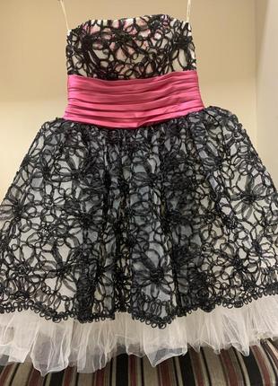 Вечернее платье