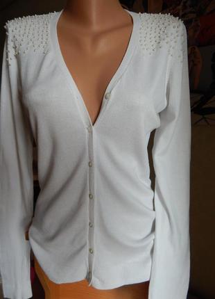Летняя кофта  с бусинами