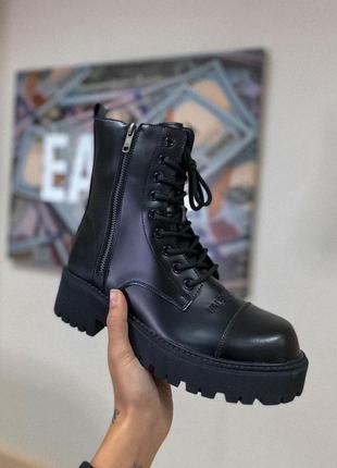 Жіночі черевики balenciaga boots tacter black баленсіага трактор