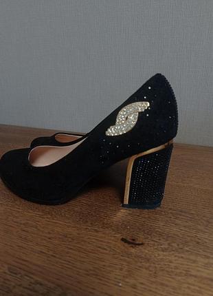 Туфли женские