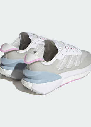 Легкі кросівки adidas avryn ig06454 фото