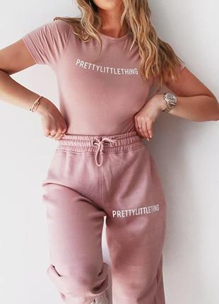 Спортивные штаны брюки джоггеры розовые пудровые теплые на флисе лого логотип plt prettylittlething3 фото