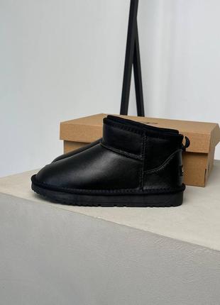 Мужские угги ugg classic australia ultra mini black leather ультра мини черного цвета1 фото