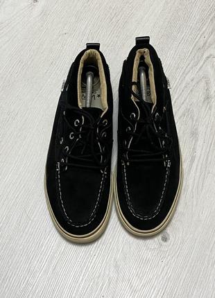 Оригінальні черевики фірми vans.розмір 42-43в дуже гарному стані
