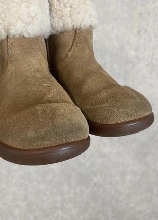 Ugg тёплые замшевые осенние ботинки 25-25,5 р