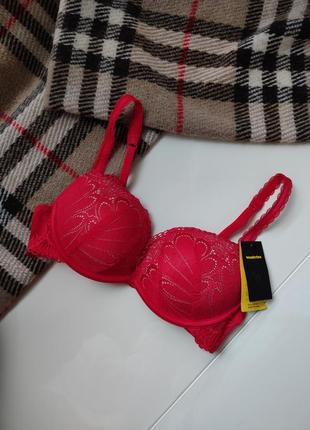 Червоний бюстгальтер wonderbra червоний кружевний бюстгальтер wonderbra бюстгальтер wonderbra бюстгальтер з пуш-ап  wonderbra