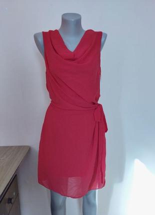 Червона легка сукня нарядна святкова під пояс3 фото