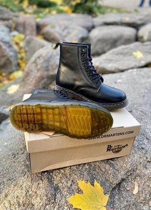 Женские ботинки dr. martens  доктор мартинс