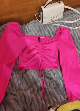 Розовая кофточка - блуза с завязкой и объемными рукавами