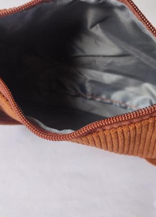 Коичневая вельветовая сумочка с цепочкой10 фото