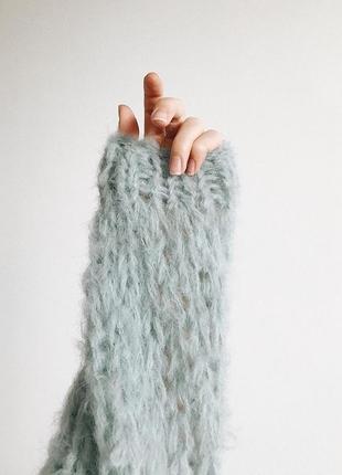 Легкий светр оверсайз