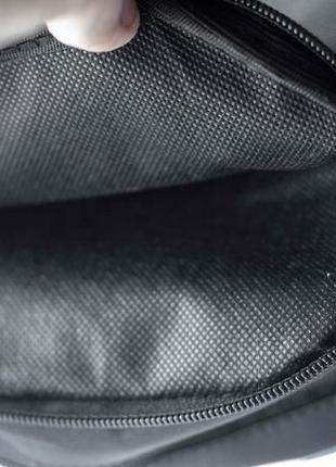 Мужская сумка через плечо мессенджер stone island solo черная из ткани барсетка стон айленд на 4 отделения8 фото