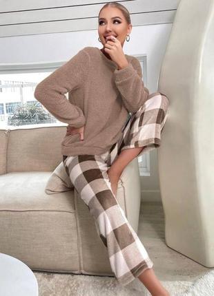 Тепла піжама з махровою кофтою з штанами у клітинку одяг для дому домашній костюм