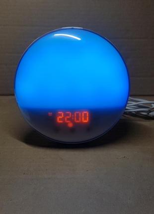 Часы-ночники-радио  будильник  wake up light alarm clock с имитацией рассвета и заката  и fm-радио10 фото