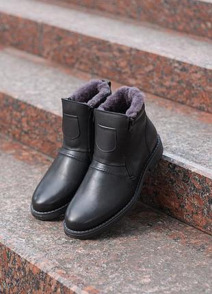 Високі та теплі черевики krisbut 40, 41, 42 3