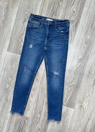Джинсы