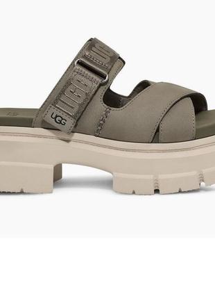 Шлепанцы ugg