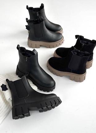 Женские черные зимние натуральные ботинки челси на тракторной платформе