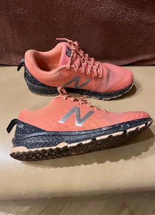 Кроссовки new balance 37,5 г.