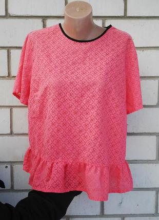 Дуже красива блузка з баскою великого розміру .atmosphere