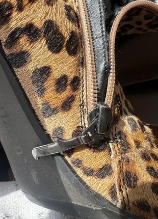 Шикарные итальянские ботльоны с леопардовым принтом6 фото