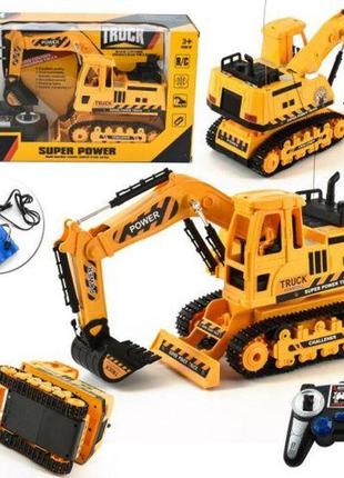 Екскаватор на р / у 689-13 (18) акумулятор 4.8v, пульт на батарейках, світло, звук, в коробці