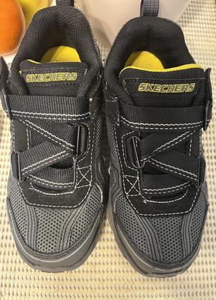 Кроссовки skechers 29 размер , новые