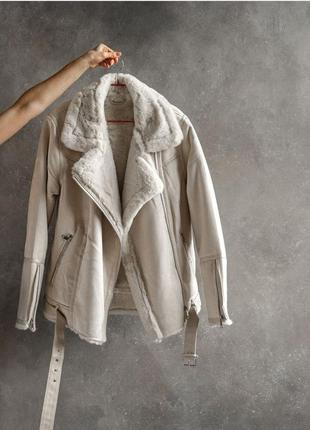 Жіноча біла демісезонна сучасна трендова дублянка 2023