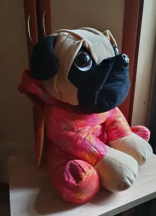 Игрушка собака мопс в костюме дракоши paws 53см