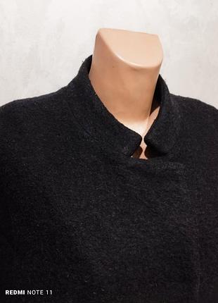 Трендовое шерстяное пальто известной дизайнерки из данных charlotte ekskildsen