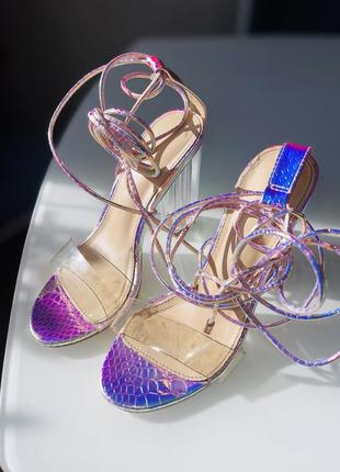 Босоніжки prettylittlething