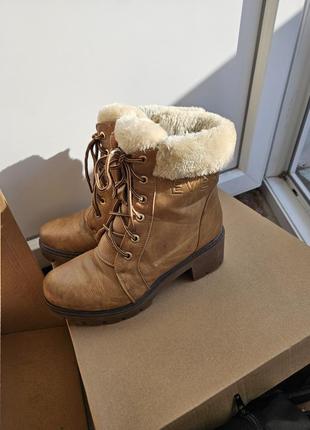 Женские коричневые зимние ботинки на меху5 фото