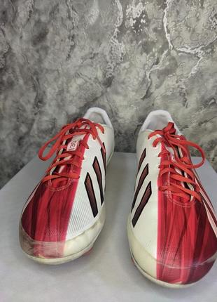 Футбольные бутсы adidas f30 messi1 фото