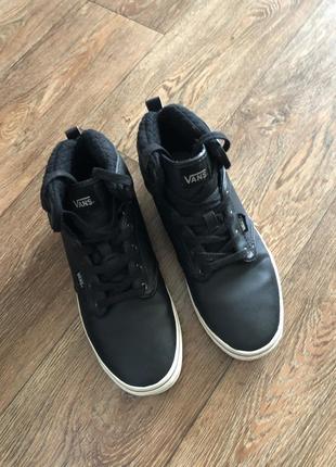 Кроссовки, кеды vans 39-40p оригинал3 фото