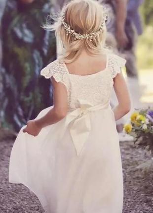 Чарівна ніжна сукня молочного кольору