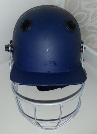 Шлем для крикета

шолом для гри в крикет7 фото