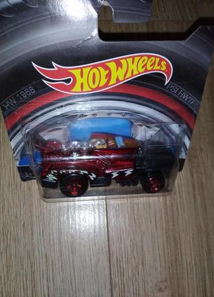 Машинка hot wheels4 фото