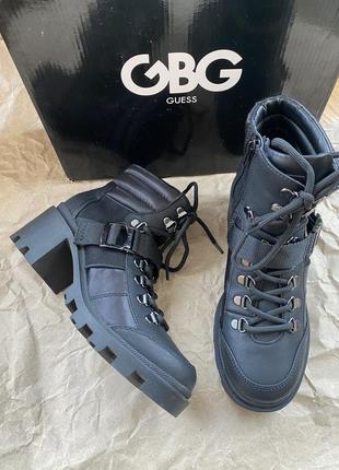 Ботильони g by guess демісезон розмір 6,5us на 37