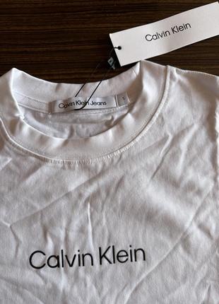 Новая футболка calvin klein