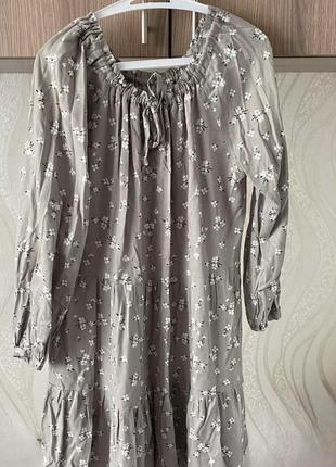 Фисташковое платье oversize