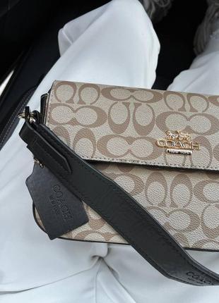Coach👜 4