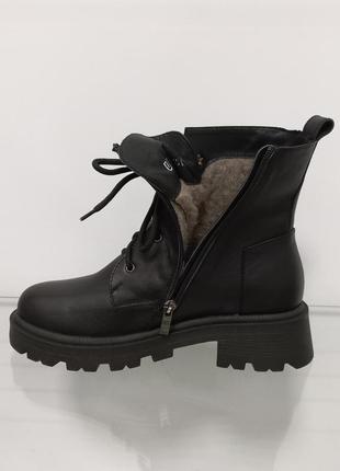 Женские зимние кожаные ботинки со шнуровкой на тракторной подошве8 фото